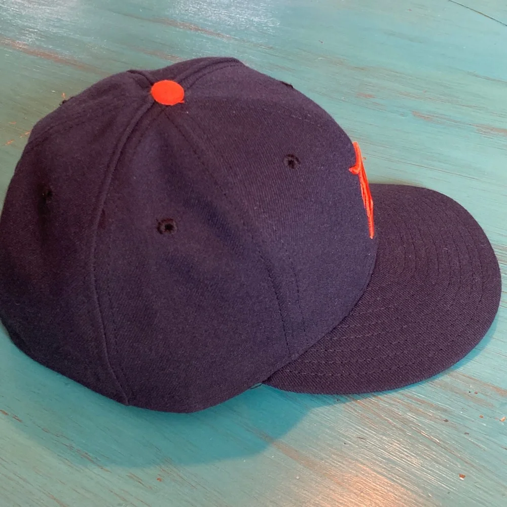 Detroit Tigers hat - Picture 2 of 6